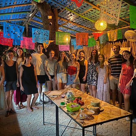 Hostel Candelaria Вальядолид Экстерьер фото